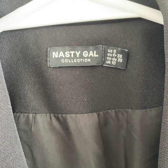 Nasty Gal Boxy Boyfriend Oversize black blazer Size 6 (US) - Picture 3 of 3
